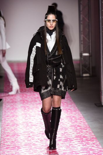 Fotoservizio/FW 19-20/WOMEN/SFILATA/ICEBERG/DP2/1