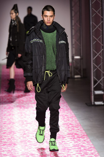 Fotoservizio/FW 19-20/WOMEN/SFILATA/ICEBERG/DP2/3