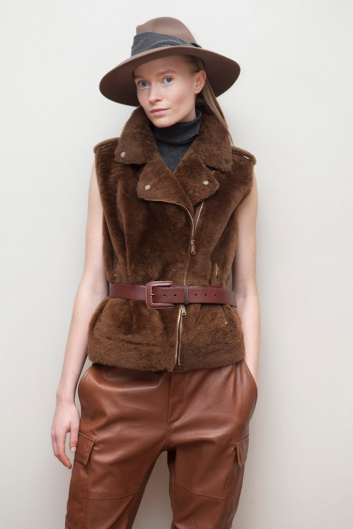 Fotoservizio/FW 19-20/WOMEN/PRESENTAZIONE/BRUNELLO CUCINELLI/DP2/1