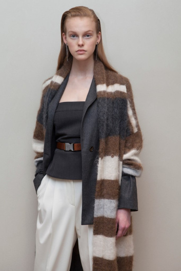Fotoservizio/FW 19-20/WOMEN/PRESENTAZIONE/BRUNELLO CUCINELLI/DP2/23
