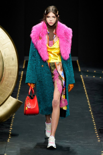 Fotoservizio/FW 19-20/WOMEN/SFILATA/VERSACE/DP2/0