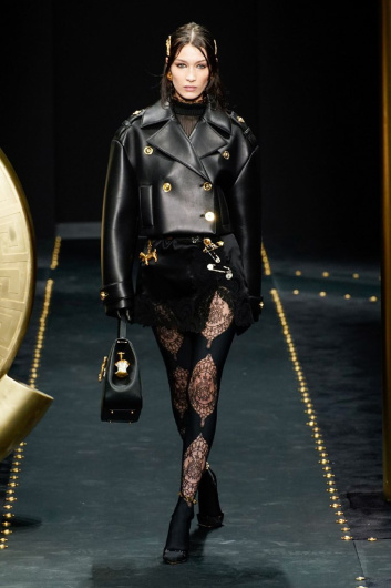 Fotoservizio/FW 19-20/WOMEN/SFILATA/VERSACE/DP2/9