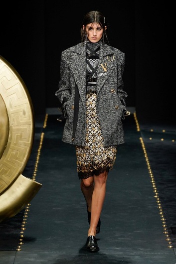 Fotoservizio/FW 19-20/WOMEN/SFILATA/VERSACE/DP2/8