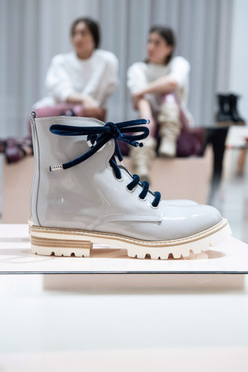 Fotoservizio/FW 19-20/WOMEN/PRESENTAZIONE/AGL ATTILIO GIUSTI LEOMBRUNI/DP2/0