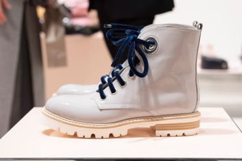 Fotoservizio/FW 19-20/WOMEN/PRESENTAZIONE/AGL ATTILIO GIUSTI LEOMBRUNI/DP2/9