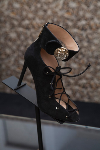 Fotoservizio/FW 19-20/WOMEN/PRESENTAZIONE/ANTONIO CROCE/DP2/6