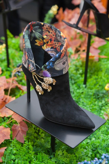 Fotoservizio/FW 19-20/WOMEN/PRESENTAZIONE/ANTONIO CROCE/DP2/22