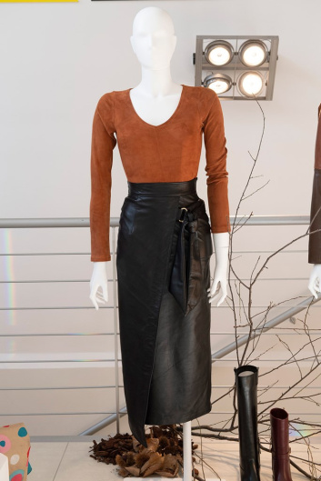 Fotoservizio/FW 19-20/WOMEN/PRESENTAZIONE/MARIO VALENTINO/DP2/33