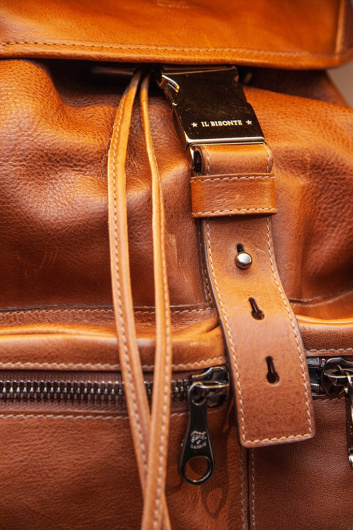 Fotoservizio/FW 19-20/WOMEN/PRESENTAZIONE/IL BISONTE/DP2/16