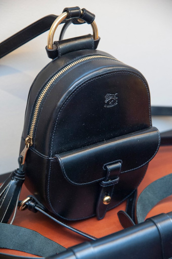 Fotoservizio/FW 19-20/WOMEN/PRESENTAZIONE/IL BISONTE/DP2/27