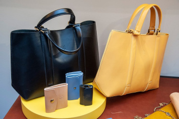 Fotoservizio/FW 19-20/WOMEN/PRESENTAZIONE/IL BISONTE/DP2/36