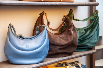 Fotoservizio/FW 19-20/WOMEN/PRESENTAZIONE/IL BISONTE/DP2/44