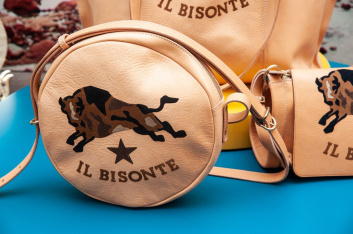 Fotoservizio/FW 19-20/WOMEN/PRESENTAZIONE/IL BISONTE/DP2/53
