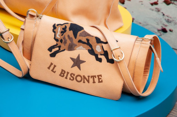 Fotoservizio/FW 19-20/WOMEN/PRESENTAZIONE/IL BISONTE/DP2/54