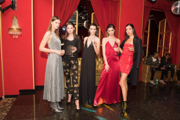 Fotoservizio/FW 19-20/WOMEN/PRESENTAZIONE/DONDUP/DP2/1