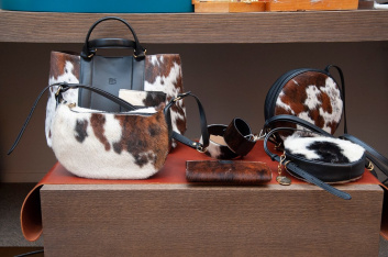 Fotoservizio/FW 19-20/WOMEN/PRESENTAZIONE/IL BISONTE/DP2/50