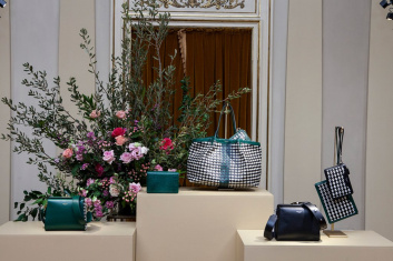 Fotoservizio/FW 19-20/WOMEN/PRESENTAZIONE/SERAPIAN/DP2/34