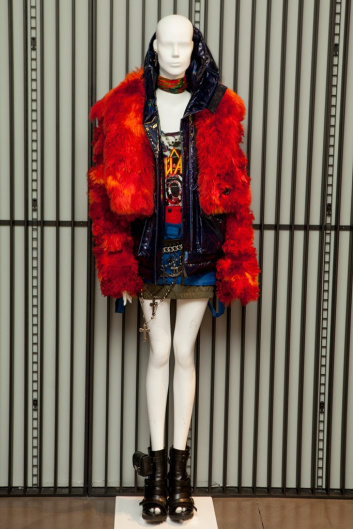 Fotoservizio/FW 19-20/WOMEN/APPUNTAMENTO/DSQUARED2/DP2/7