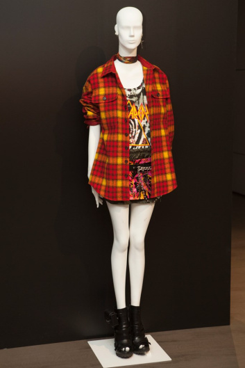 Fotoservizio/FW 19-20/WOMEN/APPUNTAMENTO/DSQUARED2/DP2/9