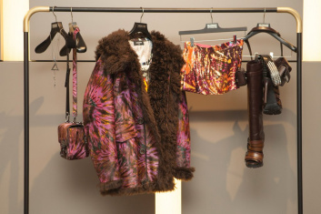 Fotoservizio/FW 19-20/WOMEN/APPUNTAMENTO/DSQUARED2/DP2/19
