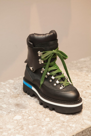 Fotoservizio/FW 19-20/WOMEN/APPUNTAMENTO/DSQUARED2/DP2/28