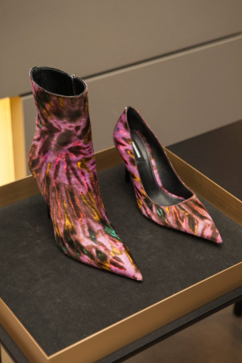 Fotoservizio/FW 19-20/WOMEN/APPUNTAMENTO/DSQUARED2/DP2/21