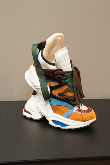 Fotoservizio/FW 19-20/WOMEN/APPUNTAMENTO/DSQUARED2/DP2/36