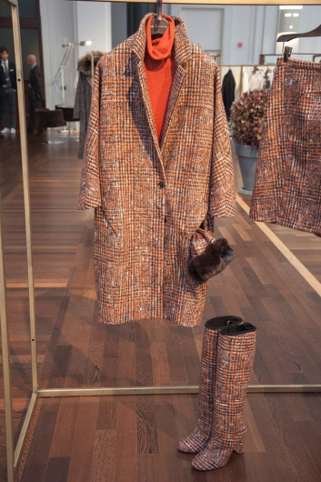 Fotoservizio/FW 19-20/WOMEN/APPUNTAMENTO/KITON/DP2/0