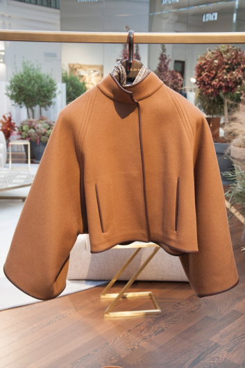 Fotoservizio/FW 19-20/WOMEN/APPUNTAMENTO/KITON/DP2/15