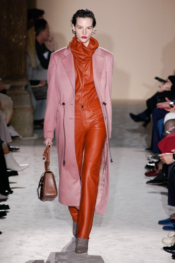 Fotoservizio/FW 19-20/WOMEN/SFILATA/SALVATORE FERRAGAMO/DP2/8