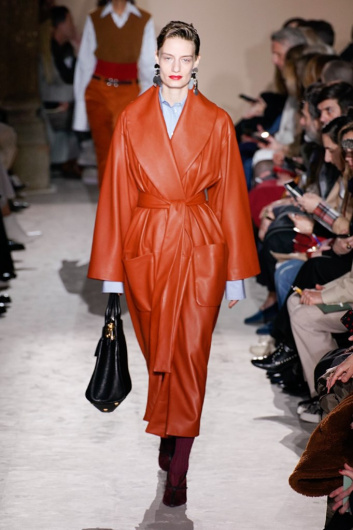Fotoservizio/FW 19-20/WOMEN/SFILATA/SALVATORE FERRAGAMO/DP2/10