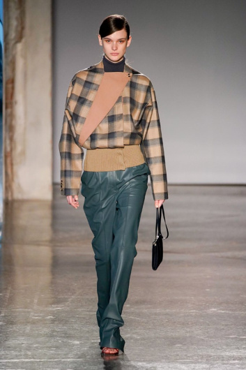 Fotoservizio/FW 19-20/WOMEN/SFILATA/GABRIELE COLANGELO/DP2/4