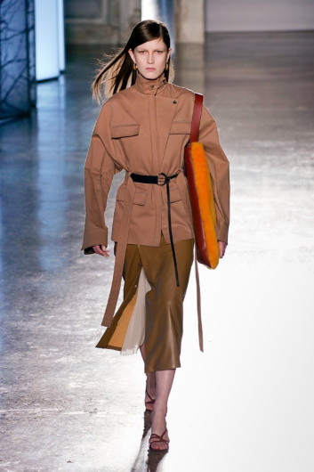 Fotoservizio/FW 19-20/WOMEN/SFILATA/GABRIELE COLANGELO/DP2/0