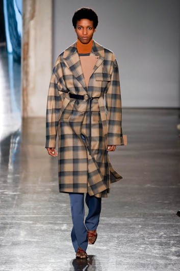 Fotoservizio/FW 19-20/WOMEN/SFILATA/GABRIELE COLANGELO/DP2/1