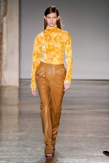 Fotoservizio/FW 19-20/WOMEN/SFILATA/GABRIELE COLANGELO/DP2/9