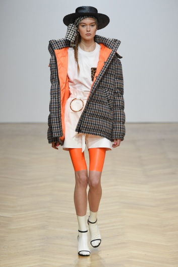 Fotoservizio/FW 19-20/WOMEN/SFILATA/SIMONETTA RAVIZZA/DP2/4