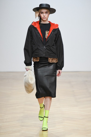 Fotoservizio/FW 19-20/WOMEN/SFILATA/SIMONETTA RAVIZZA/DP2/6