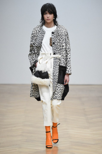 Fotoservizio/FW 19-20/WOMEN/SFILATA/SIMONETTA RAVIZZA/DP2/15