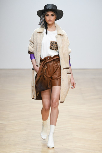 Fotoservizio/FW 19-20/WOMEN/SFILATA/SIMONETTA RAVIZZA/DP2/17