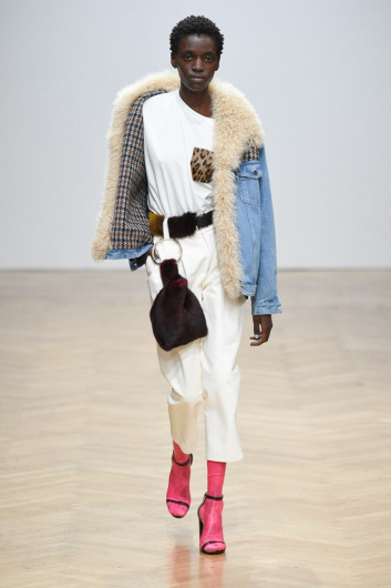 Fotoservizio/FW 19-20/WOMEN/SFILATA/SIMONETTA RAVIZZA/DP2/19