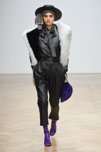 Fotoservizio/FW 19-20/WOMEN/SFILATA/SIMONETTA RAVIZZA/DP2/12