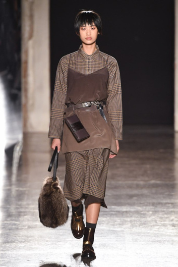 Fotoservizio/FW 19-20/WOMEN/SFILATA/CIVIDINI/DP2/0