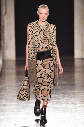 Fotoservizio/FW 19-20/WOMEN/SFILATA/CIVIDINI/DP2/7