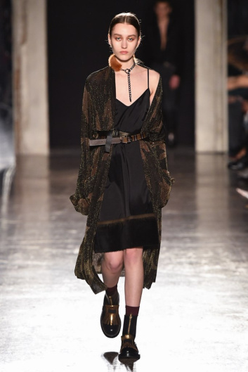 Fotoservizio/FW 19-20/WOMEN/SFILATA/CIVIDINI/DP2/6
