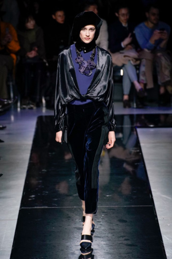 Fotoservizio/FW 19-20/WOMEN/SFILATA/GIORGIO ARMANI/DP2/16