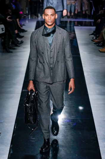 Fotoservizio/FW 19-20/WOMEN/SFILATA/GIORGIO ARMANI/DP2/6
