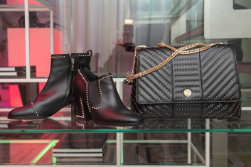 Fotoservizio/FW 19-20/WOMEN/PRESENTAZIONE/BALDININI/DP2/12