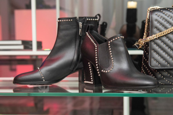 Fotoservizio/FW 19-20/WOMEN/PRESENTAZIONE/BALDININI/DP2/13