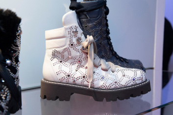 Fotoservizio/FW 19-20/WOMEN/PRESENTAZIONE/BALDININI/DP2/5