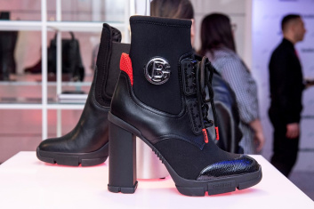 Fotoservizio/FW 19-20/WOMEN/PRESENTAZIONE/BALDININI/DP2/28